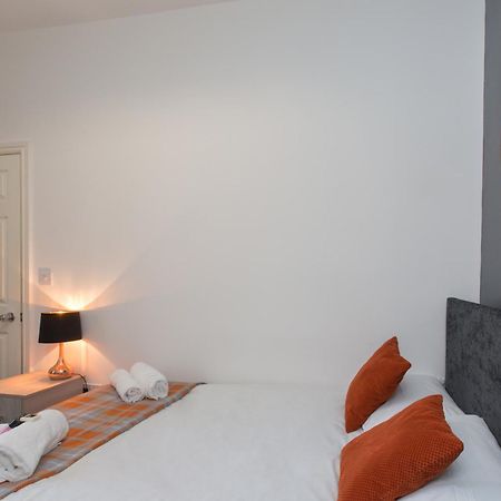 Townhouse @ Corporation Street Stoke Bed and Breakfast Δωμάτιο φωτογραφία